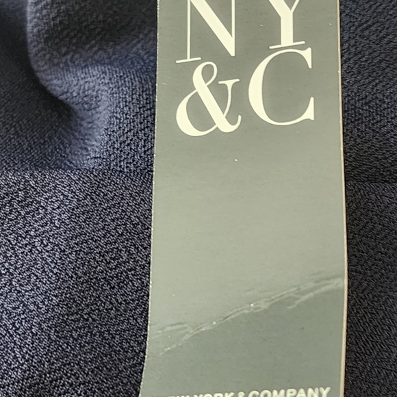 NY and Company Stretch  Splice Neck Tie Neck Low Back Romper Size Large NWT - Picture 7 of 10